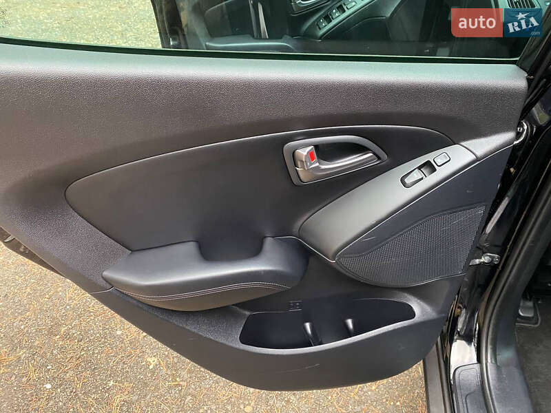 Внедорожник / Кроссовер Hyundai ix35 2015 в Радивилове