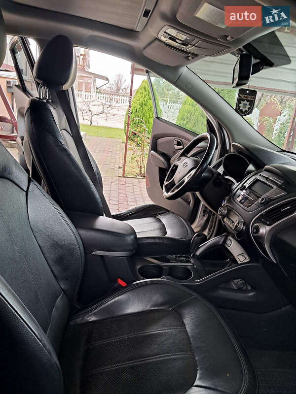 Внедорожник / Кроссовер Hyundai ix35 2011 в Староконстантинове фото 6 Внедорожник / Кроссовер Hyundai ix35 2011 в Староконстантинове