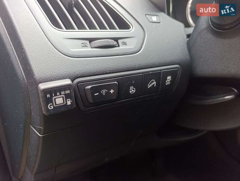 Внедорожник / Кроссовер Hyundai ix35 2013 в Киеве фото 27 Внедорожник / Кроссовер Hyundai ix35 2013 в Киеве