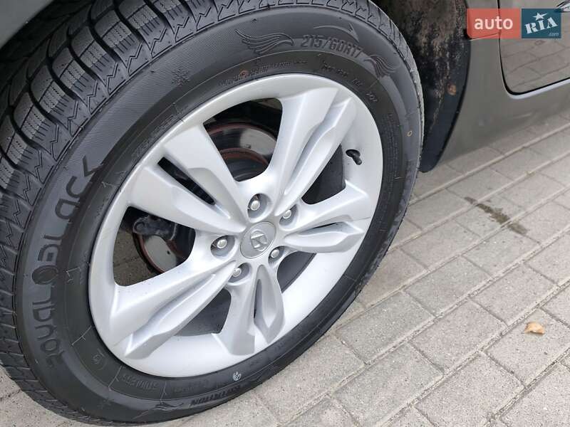 Позашляховик / Кросовер Hyundai ix35 2011 в Ковелі