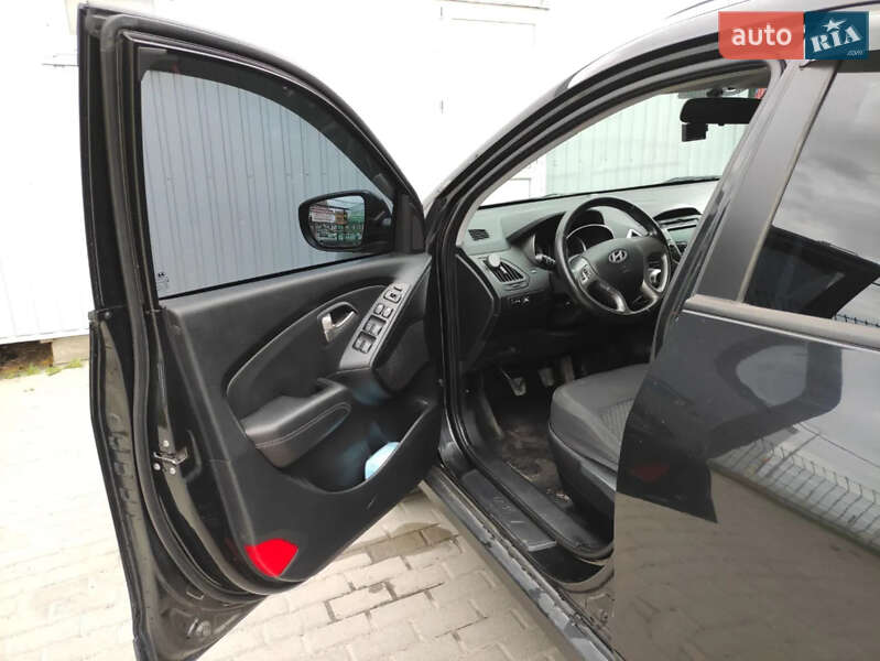 Внедорожник / Кроссовер Hyundai ix35 2010 в Ровно фото 5 Внедорожник / Кроссовер Hyundai ix35 2010 в Ровно