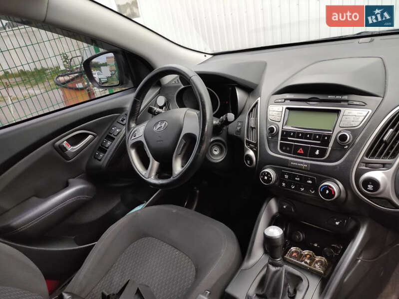 Внедорожник / Кроссовер Hyundai ix35 2010 в Ровно фото 14 Внедорожник / Кроссовер Hyundai ix35 2010 в Ровно
