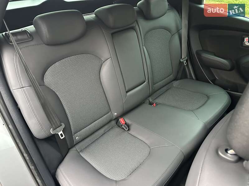 Внедорожник / Кроссовер Hyundai ix35 2011 в Луцке фото 47 Внедорожник / Кроссовер Hyundai ix35 2011 в Луцке