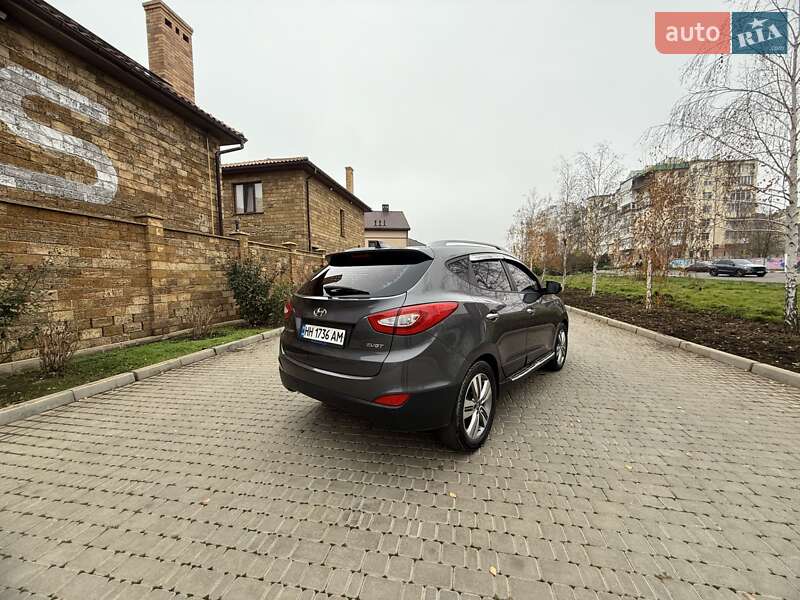 Внедорожник / Кроссовер Hyundai ix35 2014 в Черноморске