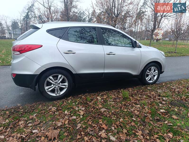 Внедорожник / Кроссовер Hyundai ix35 2012 в Киеве