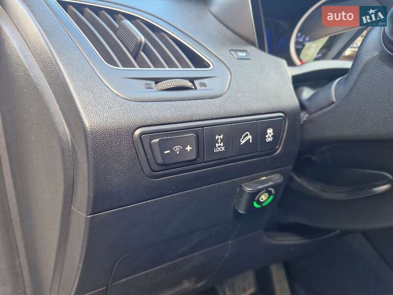 Внедорожник / Кроссовер Hyundai ix35 2010 в Кропивницком