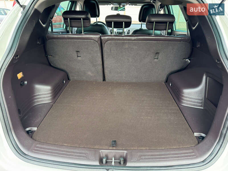 Внедорожник / Кроссовер Hyundai ix35 2012 в Стрые