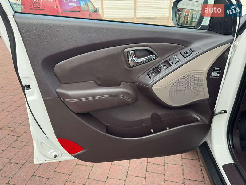 Внедорожник / Кроссовер Hyundai ix35 2012 в Стрые