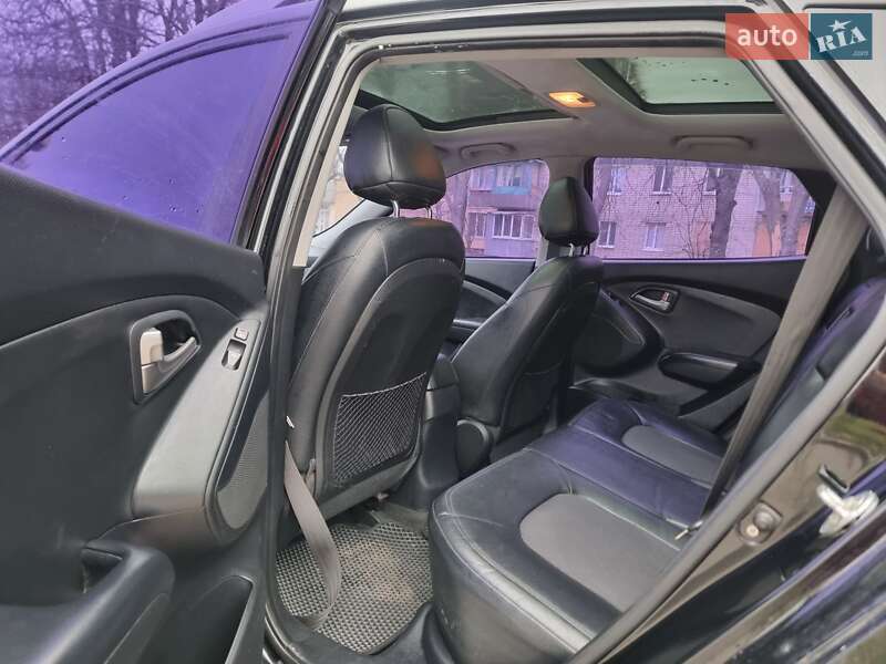 Внедорожник / Кроссовер Hyundai ix35 2011 в Харькове