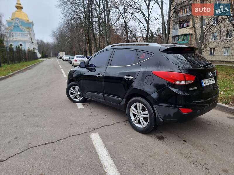 Внедорожник / Кроссовер Hyundai ix35 2011 в Харькове