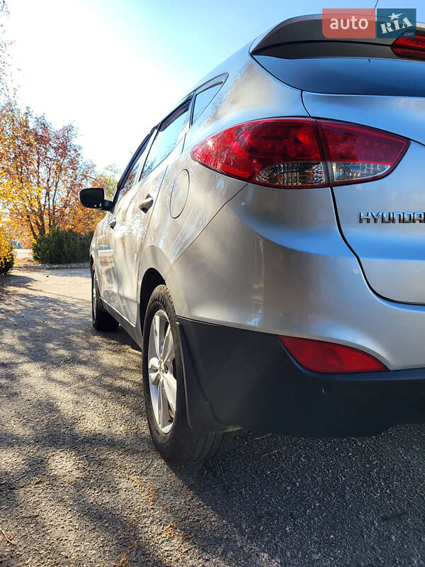 Внедорожник / Кроссовер Hyundai ix35 2011 в Никополе