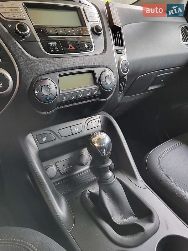 Внедорожник / Кроссовер Hyundai ix35 2011 в Никополе