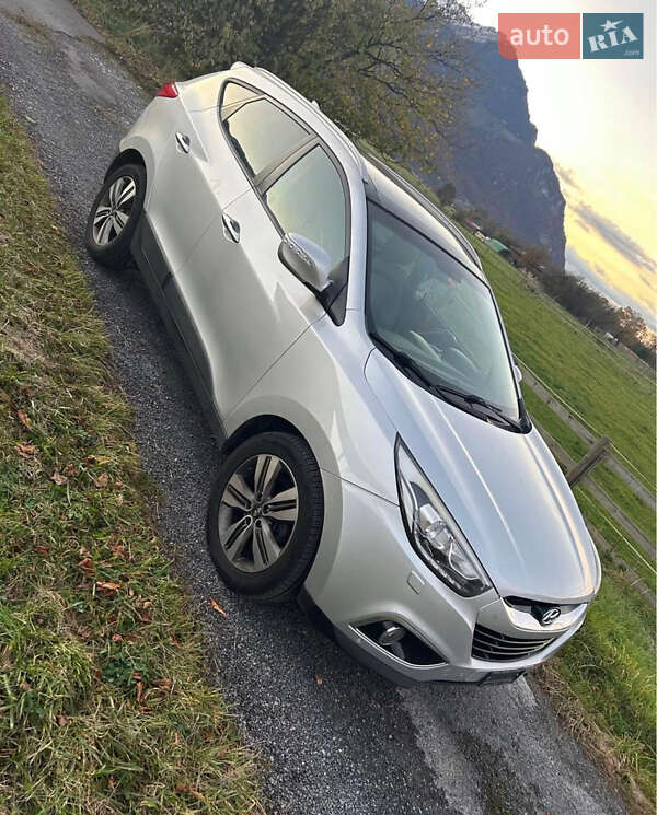 Внедорожник / Кроссовер Hyundai ix35 2015 в Ровно