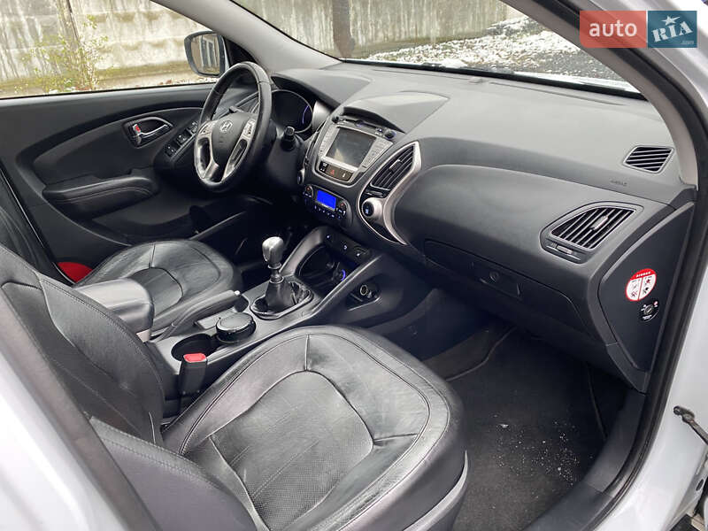 Внедорожник / Кроссовер Hyundai ix35 2011 в Луцке фото 13 Внедорожник / Кроссовер Hyundai ix35 2011 в Луцке