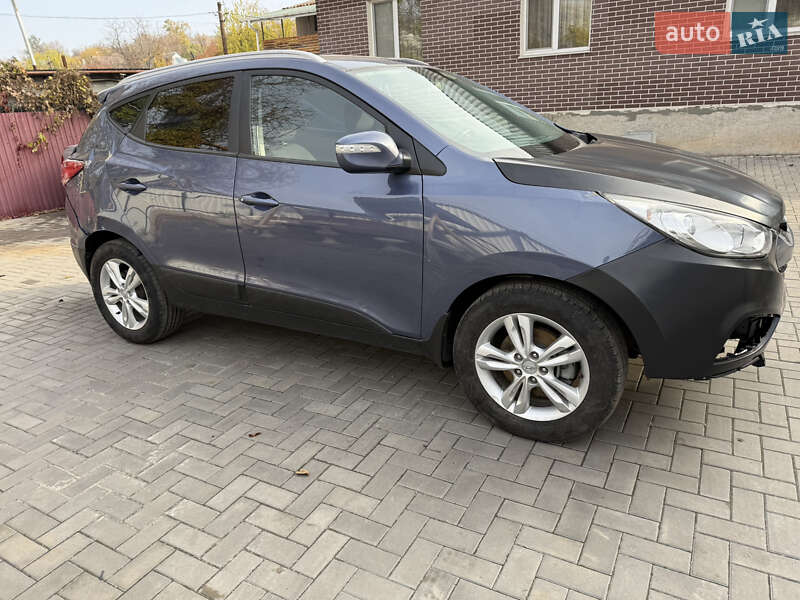 Внедорожник / Кроссовер Hyundai ix35 2012 в Днепре фото 4 Внедорожник / Кроссовер Hyundai ix35 2012 в Днепре