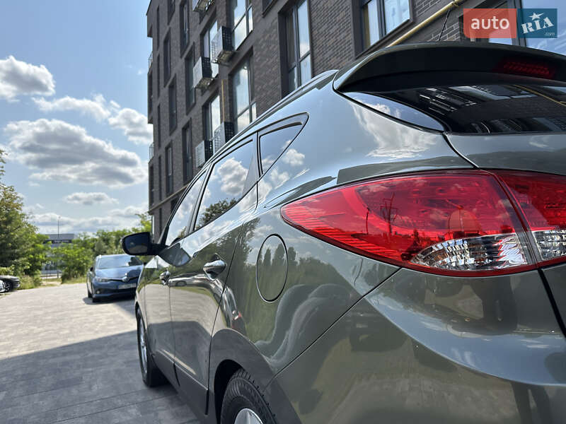 Внедорожник / Кроссовер Hyundai ix35 2011 в Львове