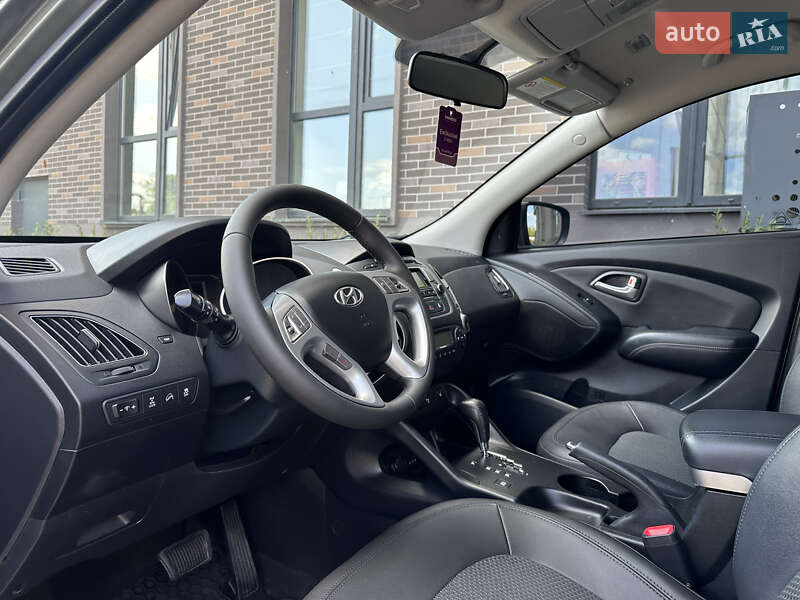 Внедорожник / Кроссовер Hyundai ix35 2011 в Львове