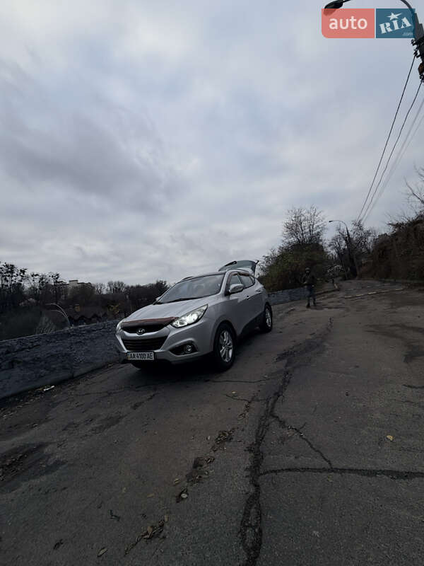 Внедорожник / Кроссовер Hyundai ix35 2011 в Киеве