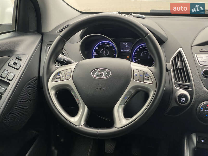 Внедорожник / Кроссовер Hyundai ix35 2011 в Киеве