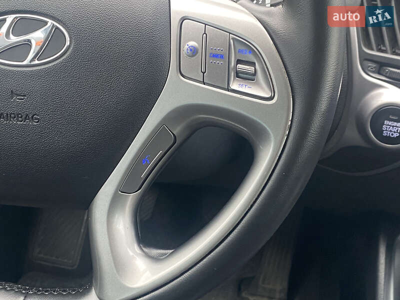 Внедорожник / Кроссовер Hyundai ix35 2011 в Киеве