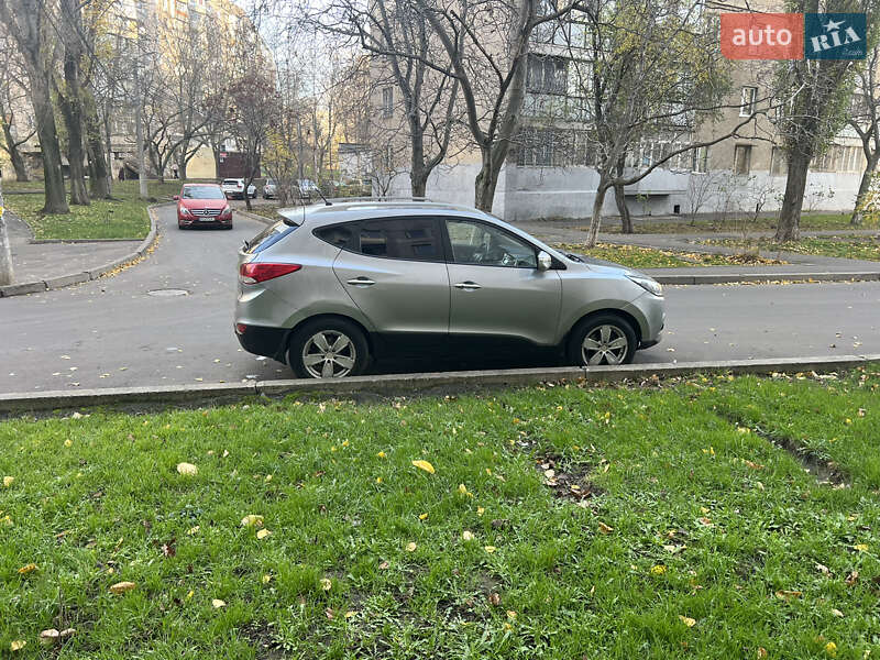 Внедорожник / Кроссовер Hyundai ix35 2012 в Одессе