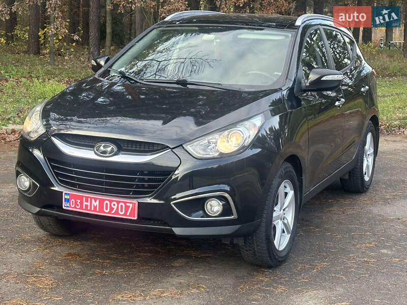 Внедорожник / Кроссовер Hyundai ix35 2010 в Ровно