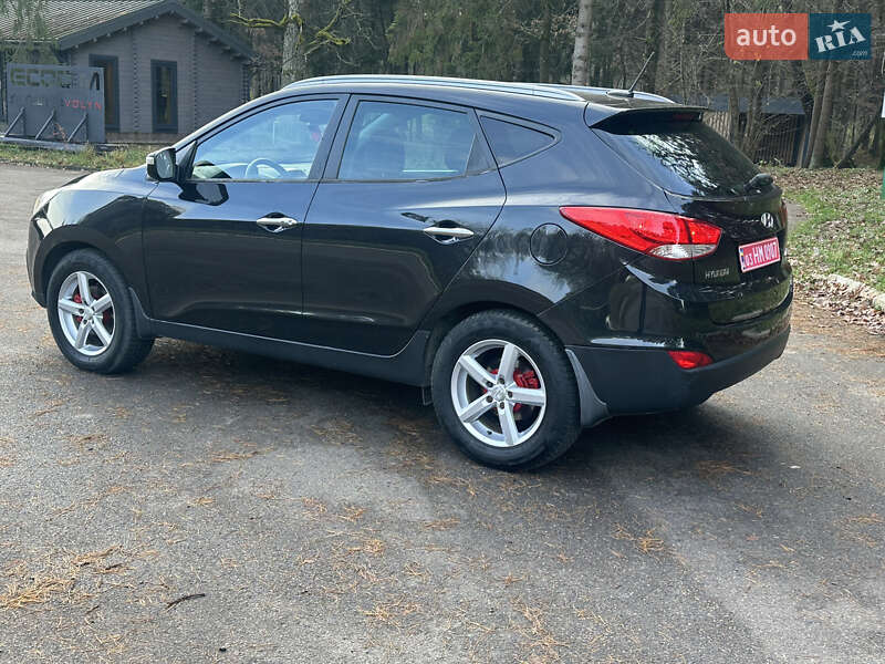 Внедорожник / Кроссовер Hyundai ix35 2010 в Ровно