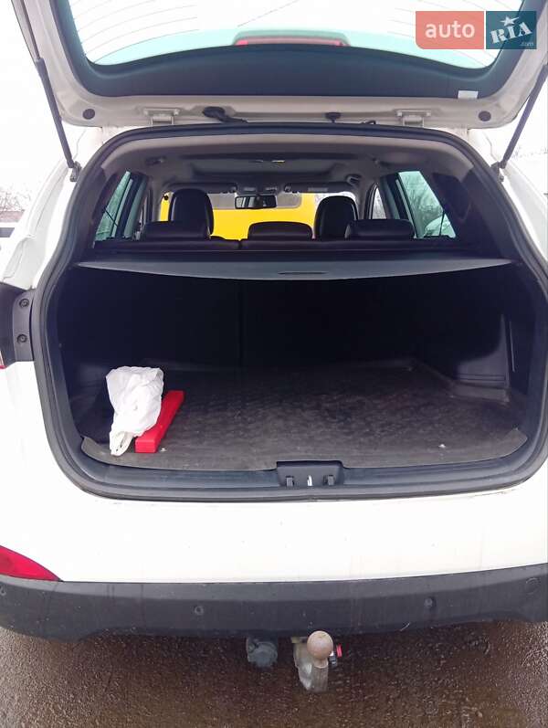 Внедорожник / Кроссовер Hyundai ix35 2011 в Житомире