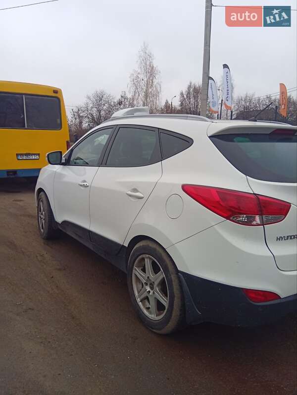 Внедорожник / Кроссовер Hyundai ix35 2011 в Житомире