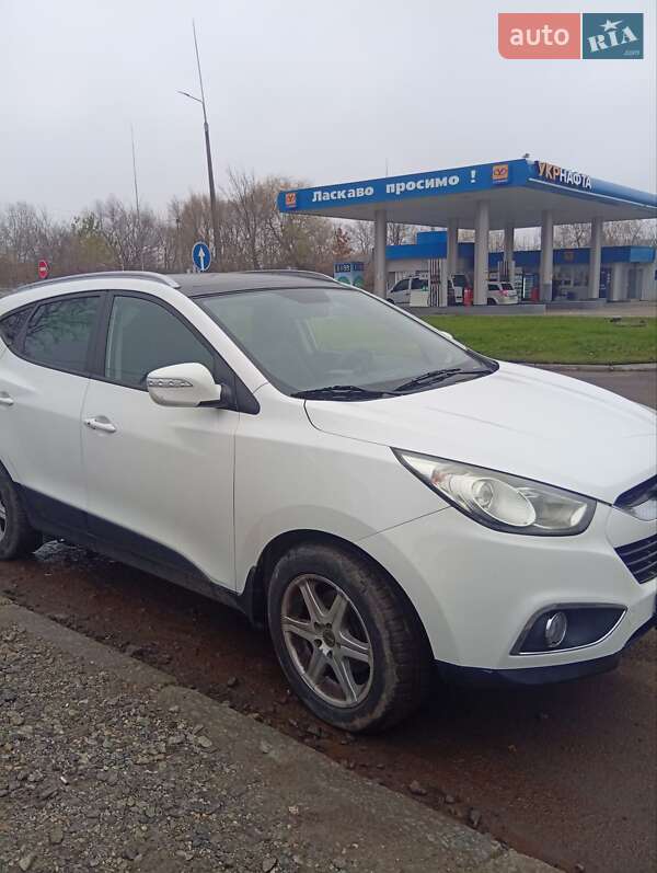 Внедорожник / Кроссовер Hyundai ix35 2011 в Житомире