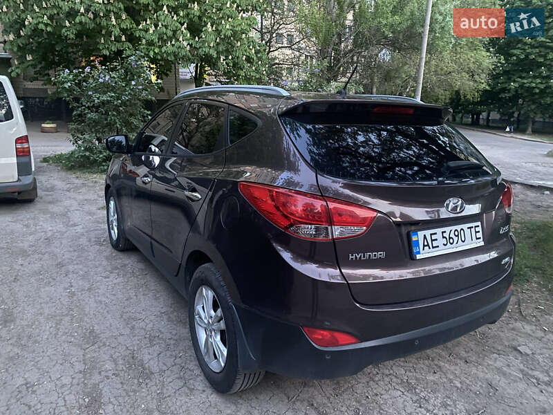 Внедорожник / Кроссовер Hyundai ix35 2010 в Кривом Роге