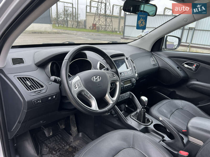 Внедорожник / Кроссовер Hyundai ix35 2011 в Луцке