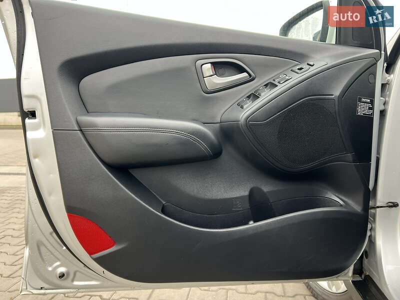 Внедорожник / Кроссовер Hyundai ix35 2011 в Луцке