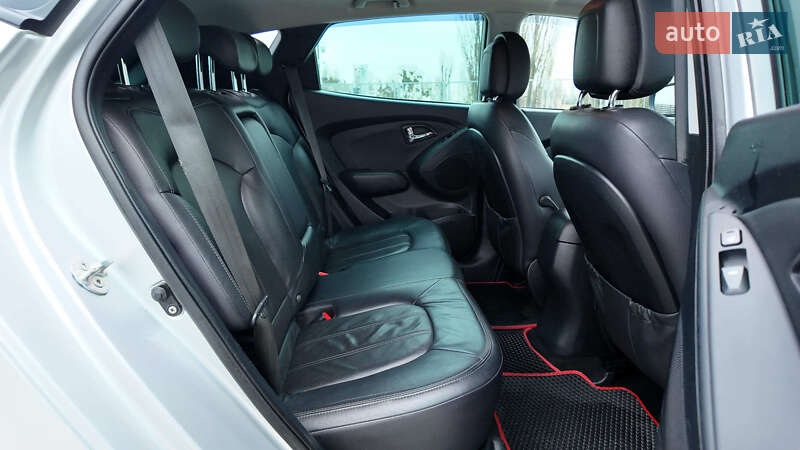 Внедорожник / Кроссовер Hyundai ix35 2011 в Киеве