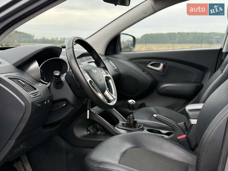 Внедорожник / Кроссовер Hyundai ix35 2011 в Радивилове