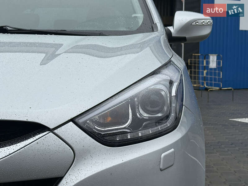 Внедорожник / Кроссовер Hyundai ix35 2015 в Ровно