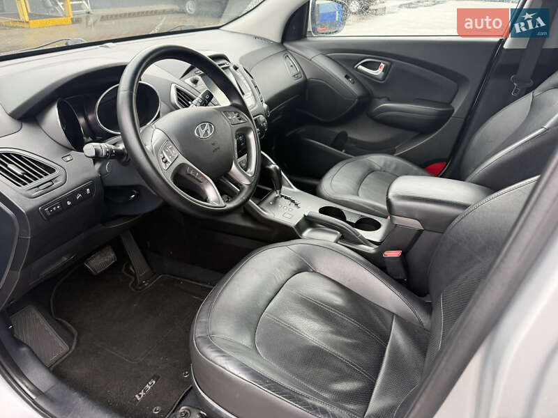 Внедорожник / Кроссовер Hyundai ix35 2015 в Ровно