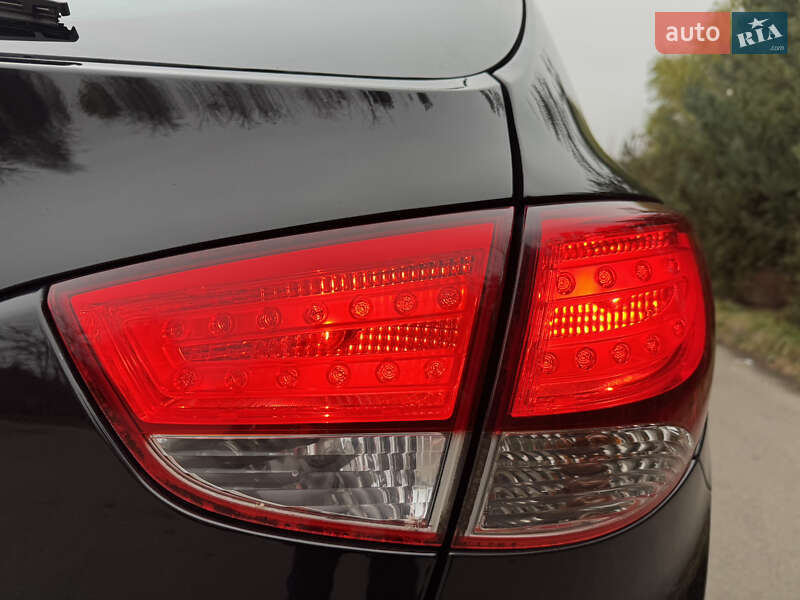 Внедорожник / Кроссовер Hyundai ix35 2013 в Ровно фото 26 Внедорожник / Кроссовер Hyundai ix35 2013 в Ровно