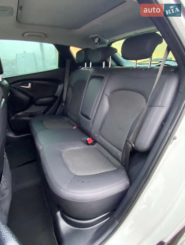 Внедорожник / Кроссовер Hyundai ix35 2012 в Ровно