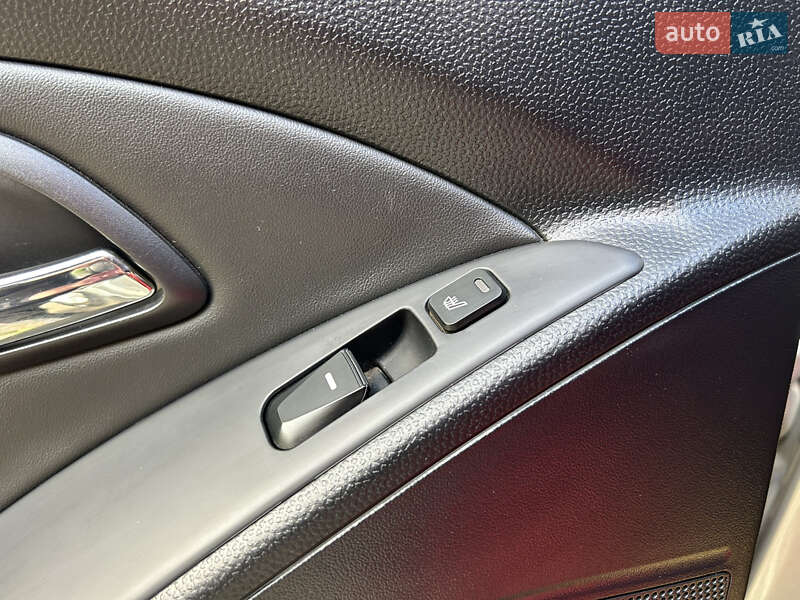 Внедорожник / Кроссовер Hyundai ix35 2010 в Николаеве фото 17 Внедорожник / Кроссовер Hyundai ix35 2010 в Николаеве