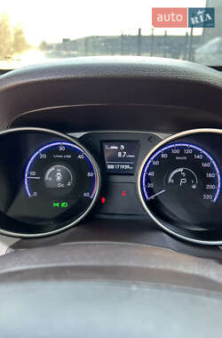 Позашляховик / Кросовер Hyundai ix35 2011 в Івано-Франківську