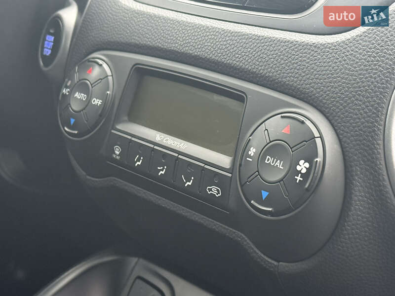 Позашляховик / Кросовер Hyundai ix35 2012 в Рівному