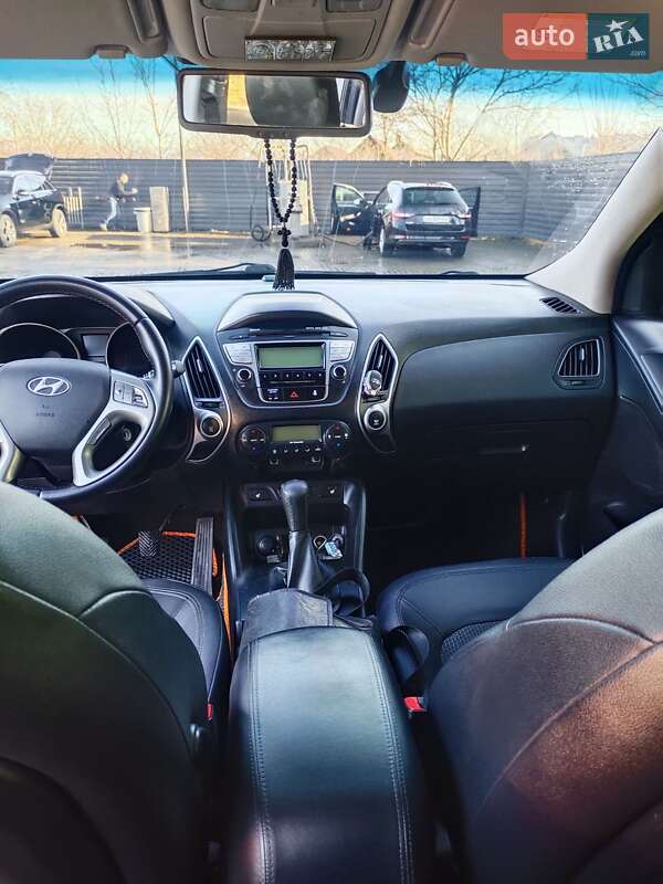 Позашляховик / Кросовер Hyundai ix35 2010 в Івано-Франківську