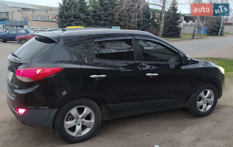 Позашляховик / Кросовер Hyundai ix35 2011 в Черкасах