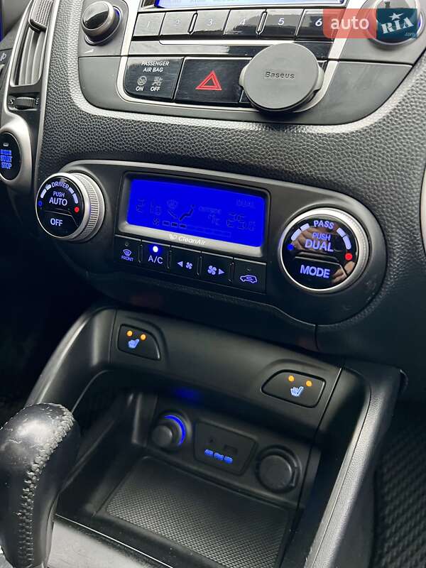 Внедорожник / Кроссовер Hyundai ix35 2011 в Львове