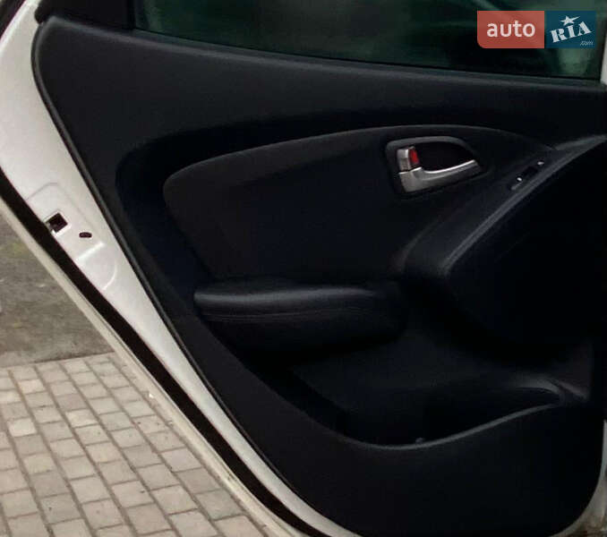 Позашляховик / Кросовер Hyundai ix35 2012 в Рівному