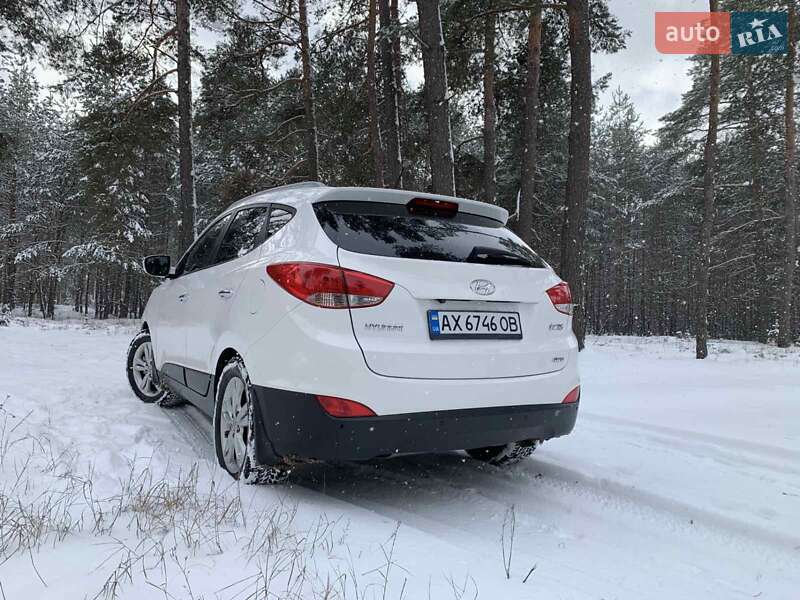 Внедорожник / Кроссовер Hyundai ix35 2012 в Харькове
