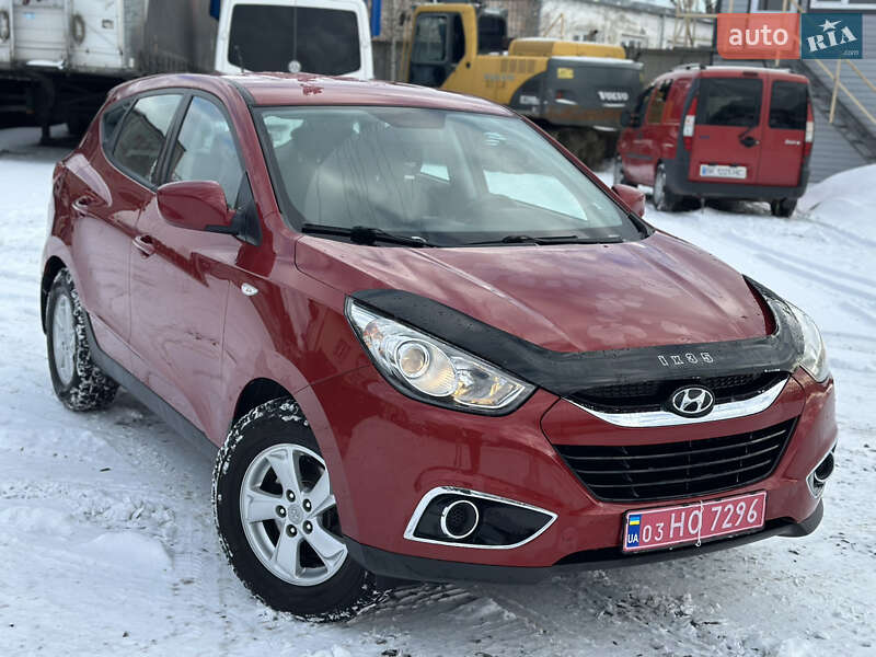 Позашляховик / Кросовер Hyundai ix35 2010 в Рівному