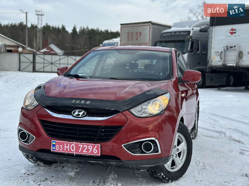 Позашляховик / Кросовер Hyundai ix35 2010 в Рівному