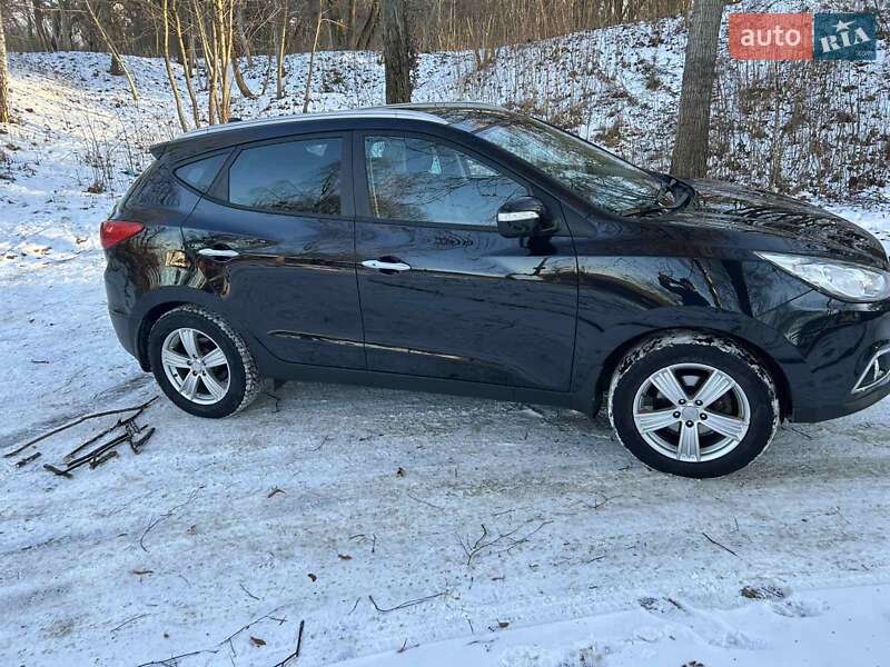 Внедорожник / Кроссовер Hyundai ix35 2011 в Ровно